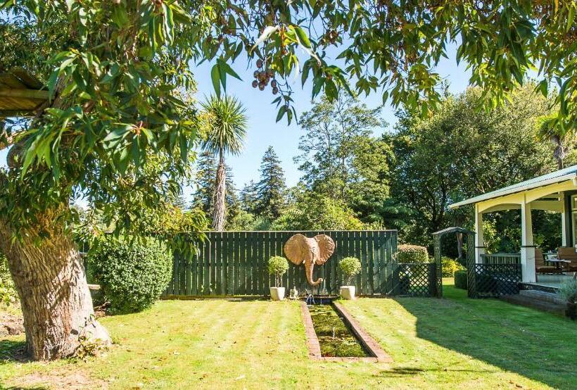 ベッドアンドブレックファースト Gumnut House