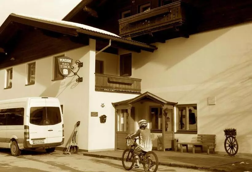 ベッドアンドブレックファースト Haus Tirol