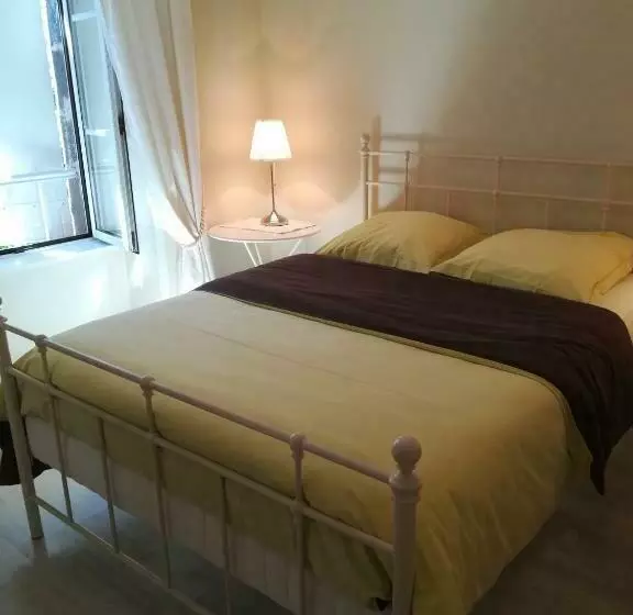 Aamiaismajoitus (B&B) La Maison Près D Aurillac
