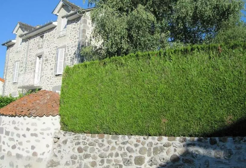 Aamiaismajoitus (B&B) La Maison Près D Aurillac