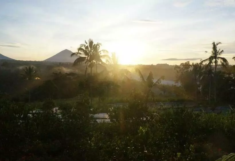 تختخواب و صبحانه Villa Selantang