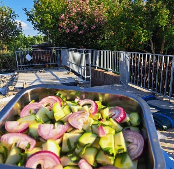 هتل Agriturismo La Tortorella