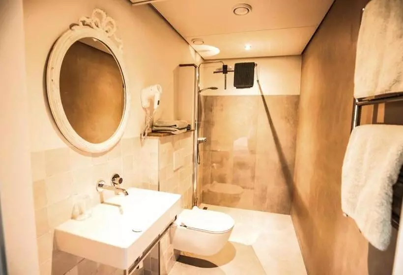 Hotelli Hof Van Kleeberg