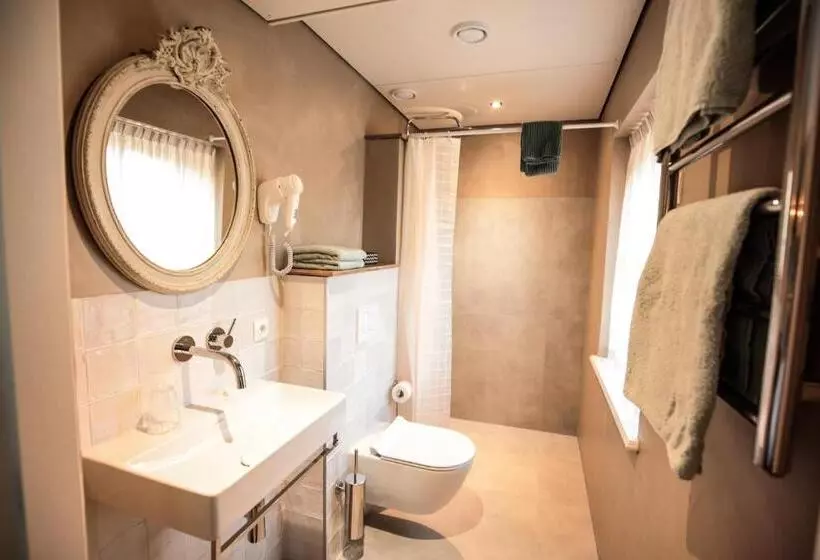 Hotelli Hof Van Kleeberg