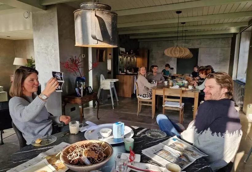 Hotelli Hof Van Kleeberg