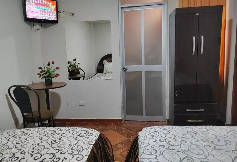 ホテル Hostal Bryan