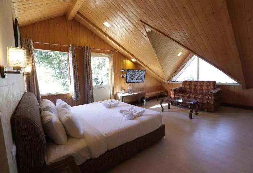 Hotelli Kvr Clarks Inn, Kufri