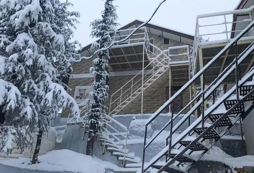 Hotelli Kvr Clarks Inn, Kufri