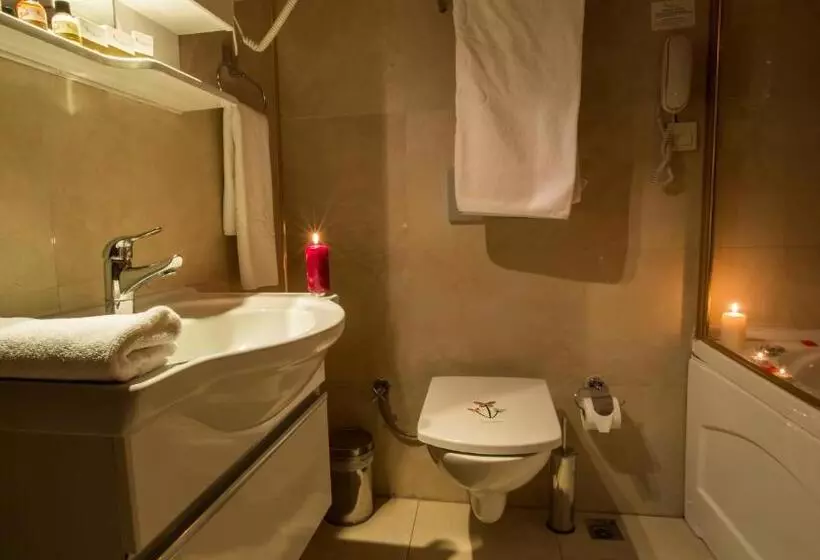 Hotelli Sarot Termal Park Resort & Spa   Halal