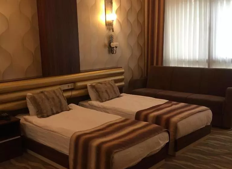 Hotelli Sarot Termal Park Resort & Spa   Halal