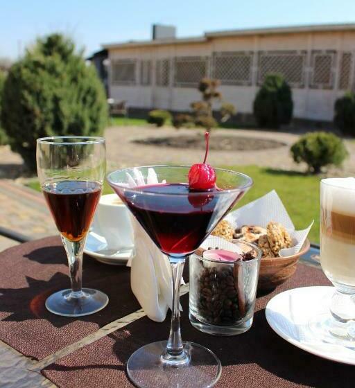 מוטל вояж луцьк