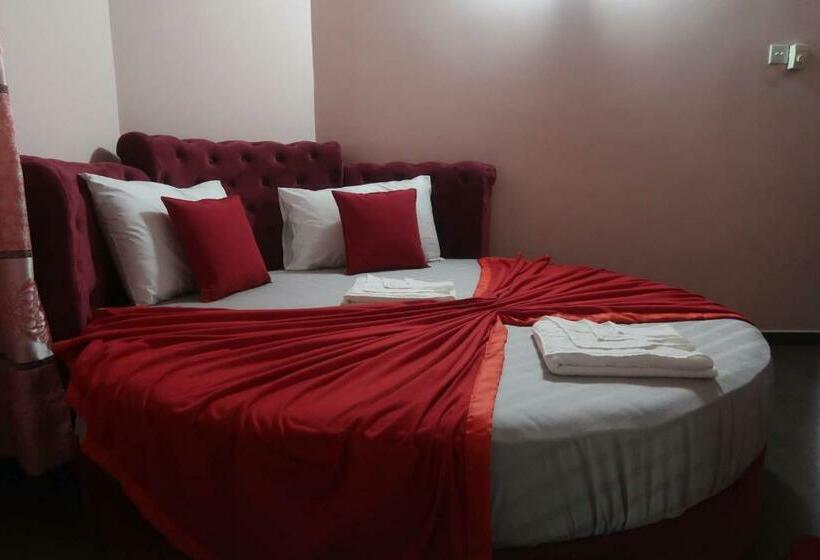 פנסיון Villa D 87