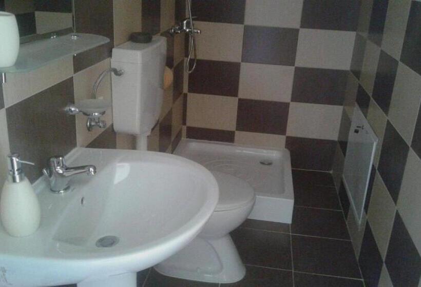 Pensiunea Casa Vanatorului