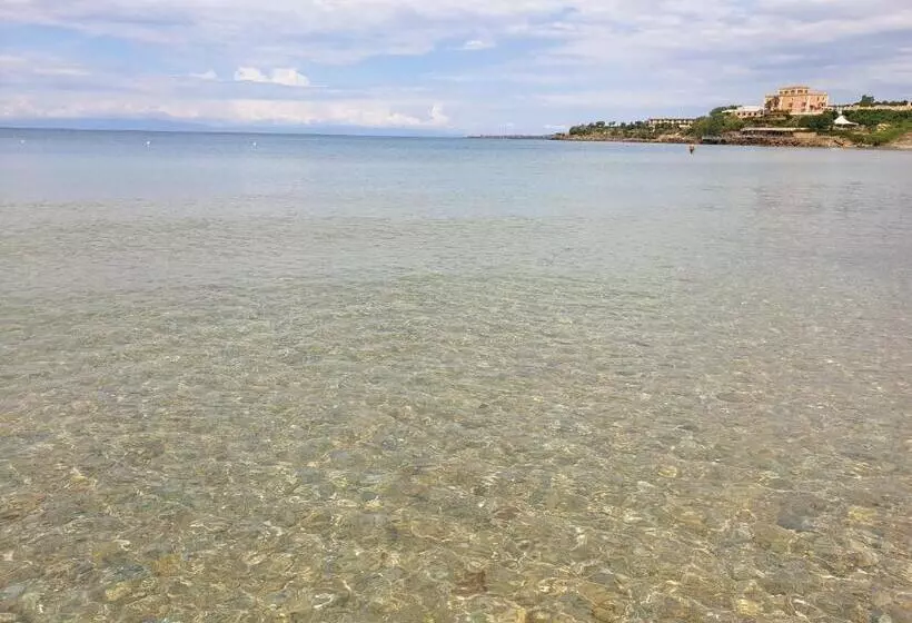 Resort   Njulella