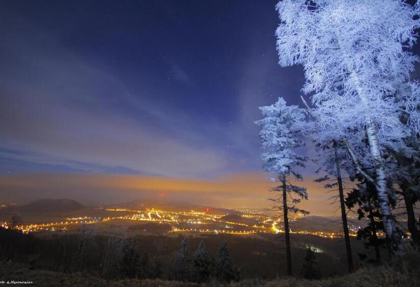 리조트 Góra Dzikowiec Chata Dzika