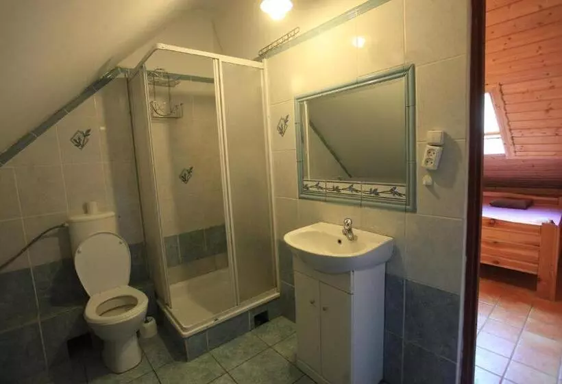 Schronisko Młodzieżowe W Jabłonkach