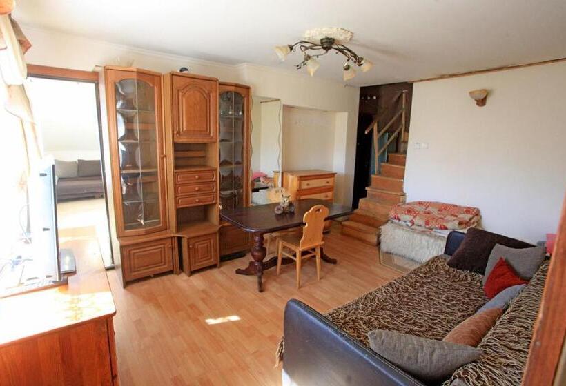 Schronisko Młodzieżowe W Jabłonkach