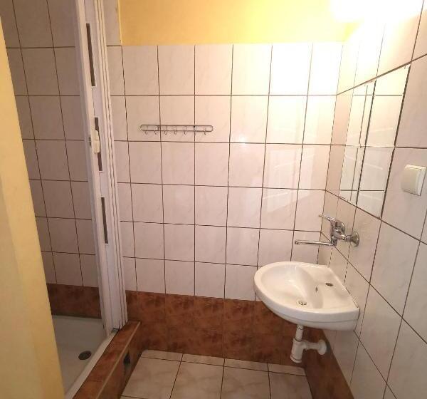 Schronisko Młodzieżowe W Jabłonkach