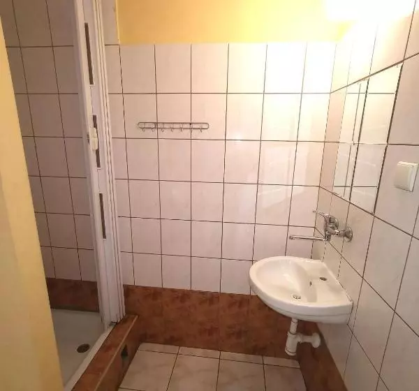 Schronisko Młodzieżowe W Jabłonkach