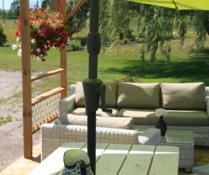 Wayside Motel Manitoulin