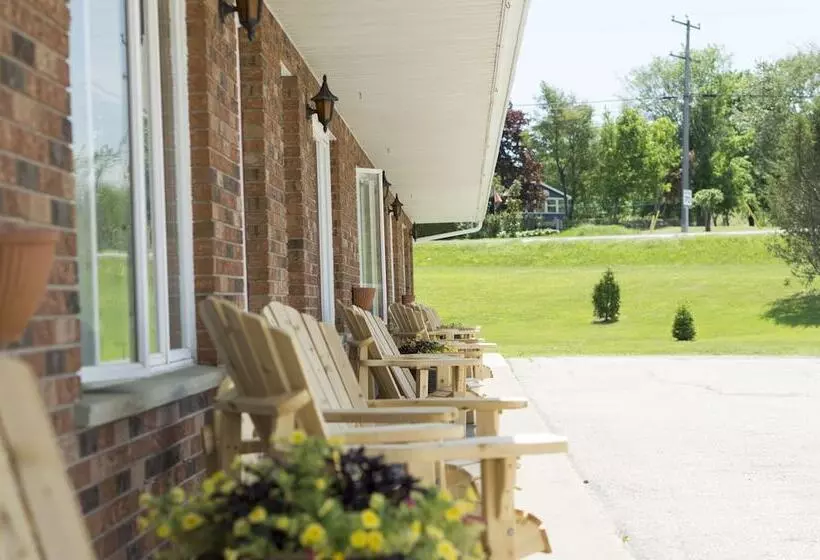 Wayside Motel Manitoulin