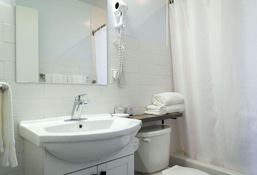 Wayside Motel Manitoulin