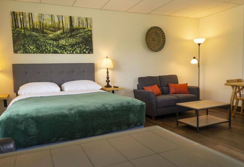 Wayside Motel Manitoulin