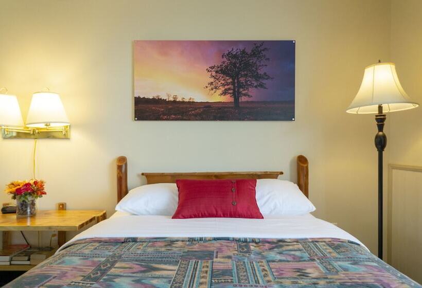 Wayside Motel Manitoulin