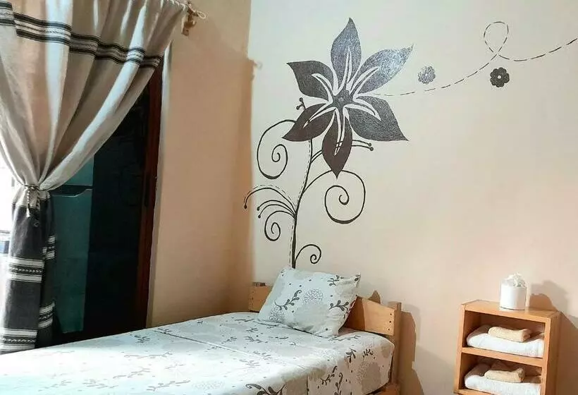 ユースホステル Casa Aldairis