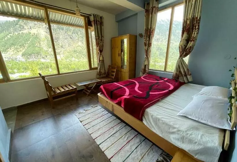 ベッドアンドブレックファースト Akasa Boutique Homestay
