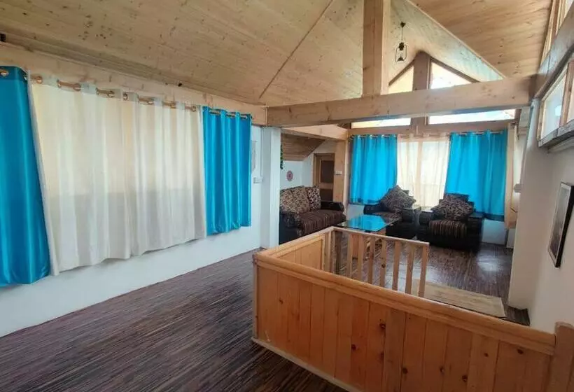 ベッドアンドブレックファースト Akasa Boutique Homestay