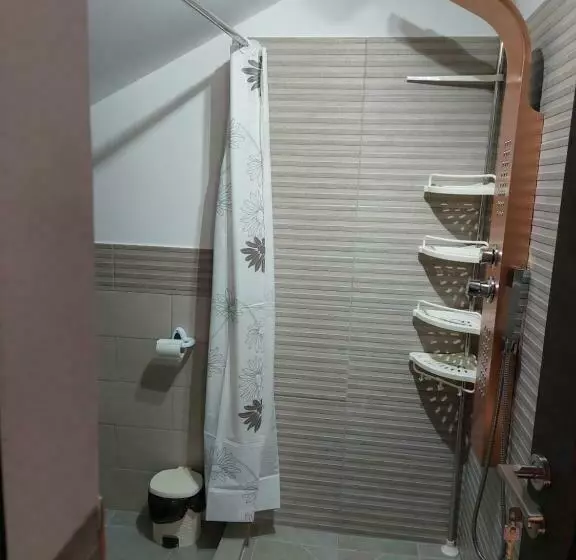 ペンション Lopofa