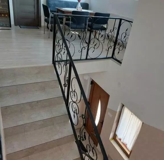 ペンション Lopofa