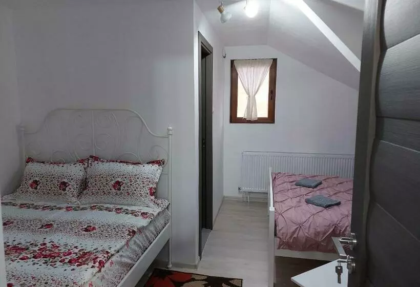 ペンション Lopofa