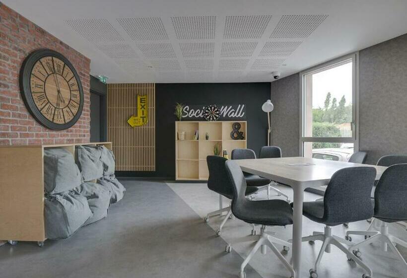 Student Factory Aixenprovence Pont De L Arc