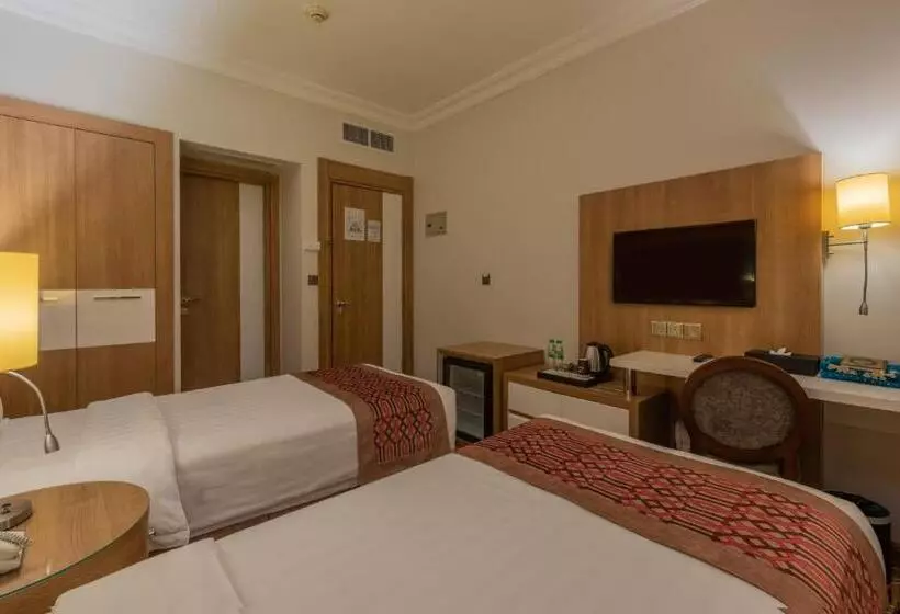 Hotelli Al Madina Golden