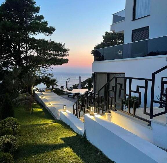 هتل Pino Boutique