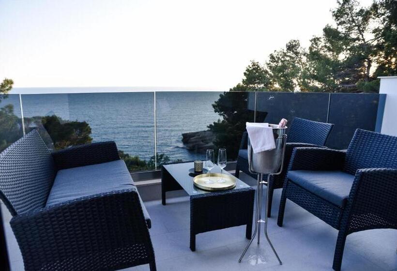 هتل Pino Boutique