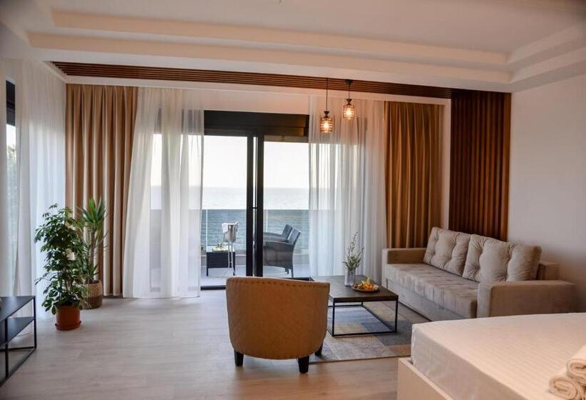 هتل Pino Boutique