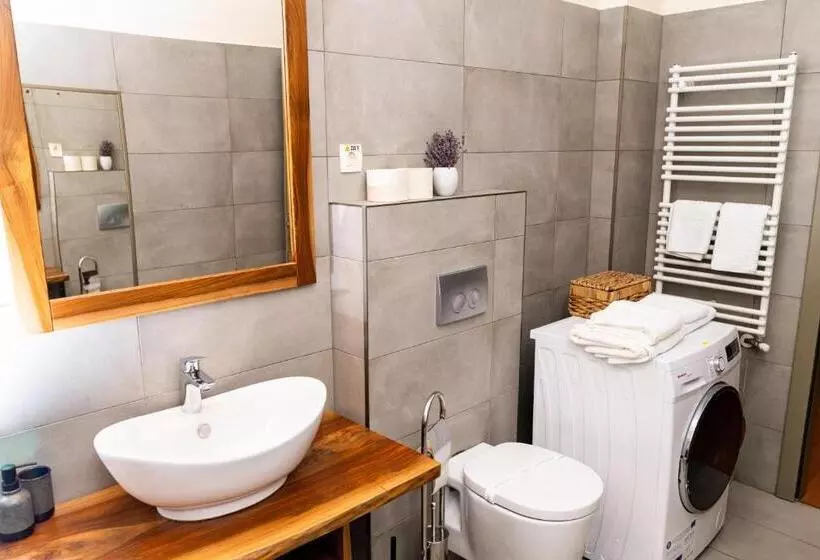 Majatalo Harmonia Mundi