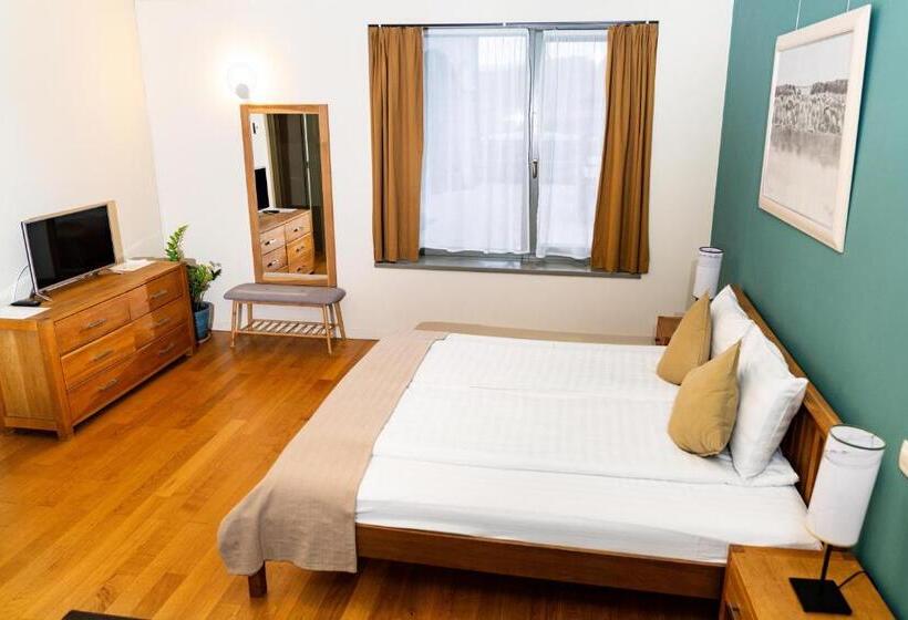 펜션 Harmonia Mundi