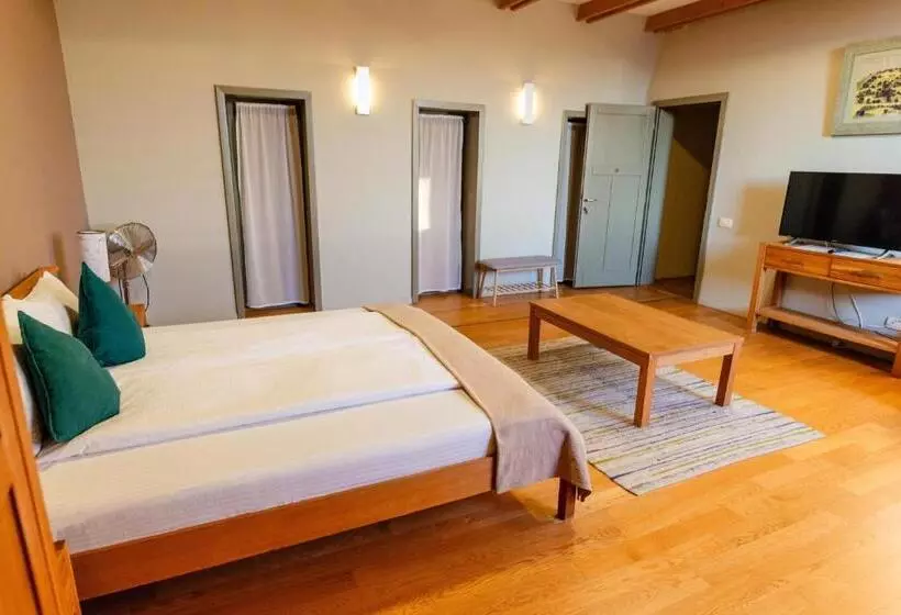 Majatalo Harmonia Mundi