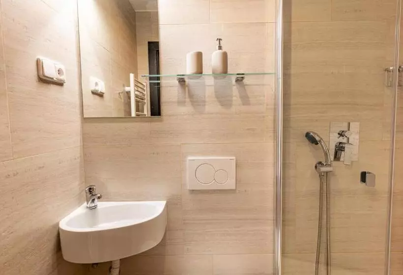 Majatalo Penzion Kormorán