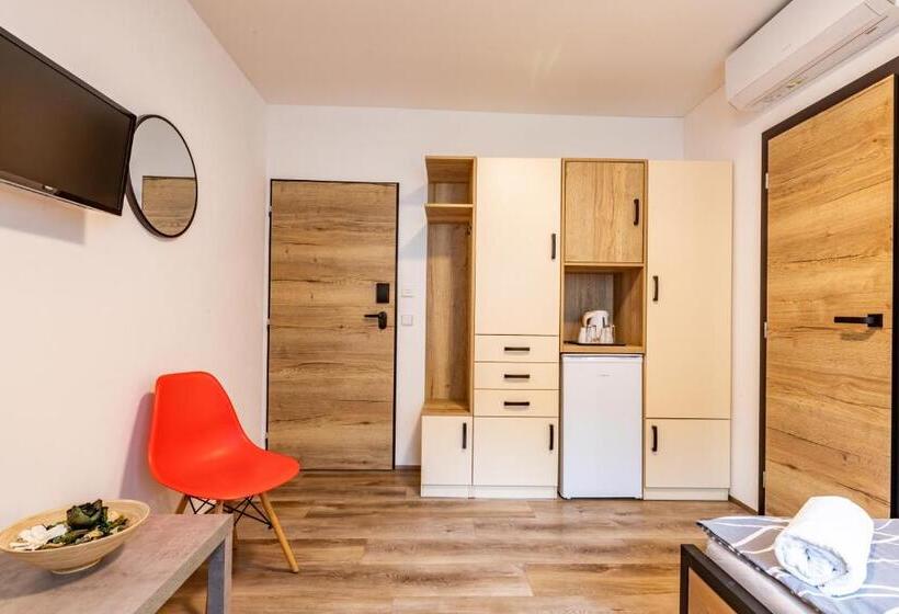 פנסיון Penzion Kormorán