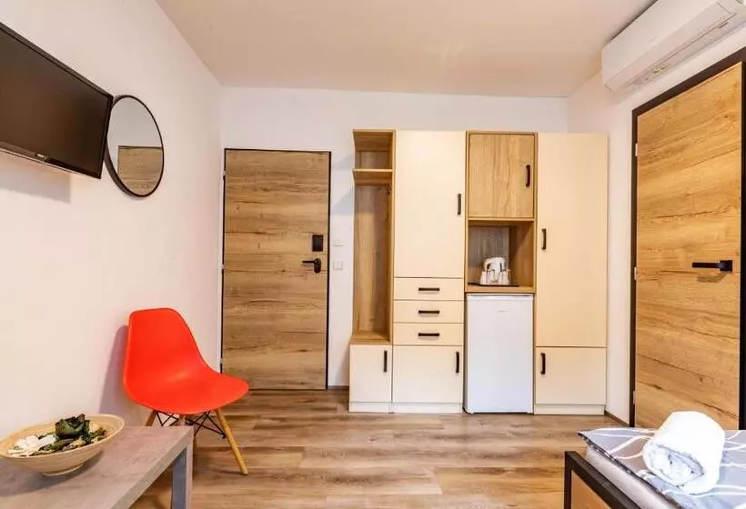 Majatalo Penzion Kormorán