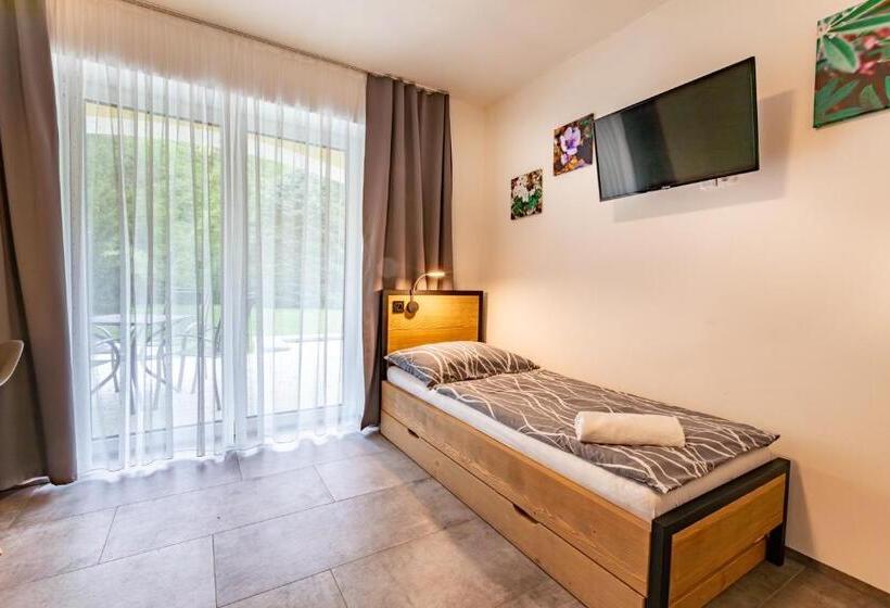 פנסיון Penzion Kormorán