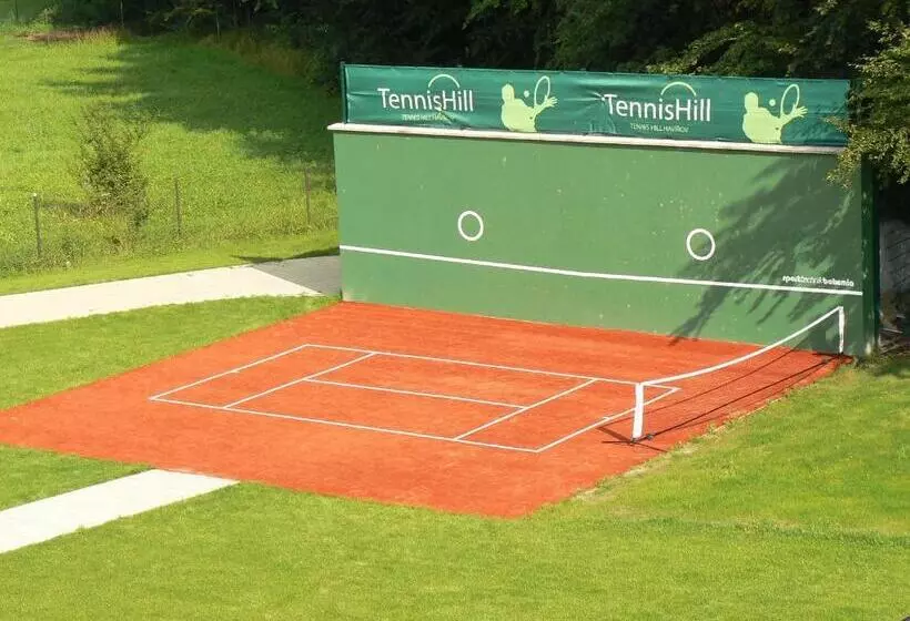 ペンション Tennishill Havířov