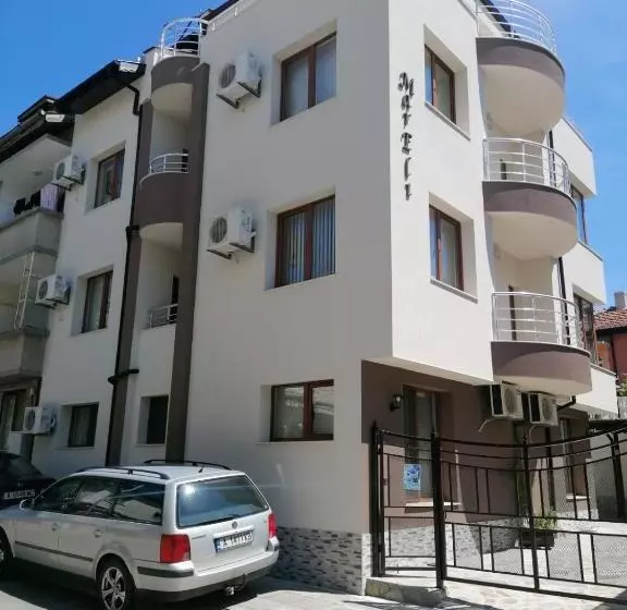 ペンション Villa Mareli