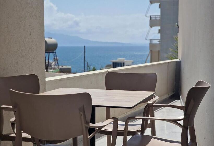 ホテル Joanna Suites