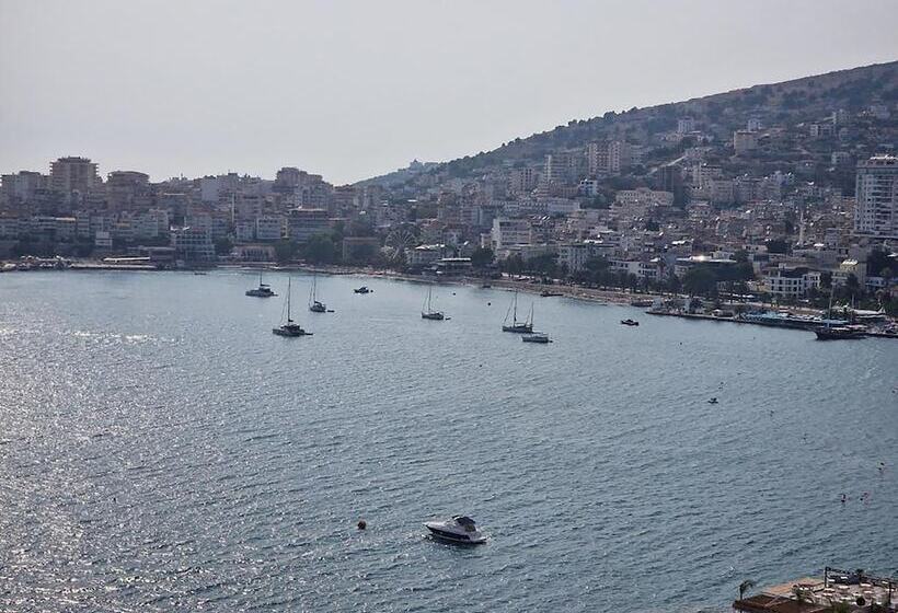 ホテル Joanna Suites